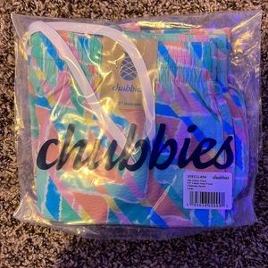 Chubbies 5.5 inseam Classic Swim Trunks. Mens Size Large